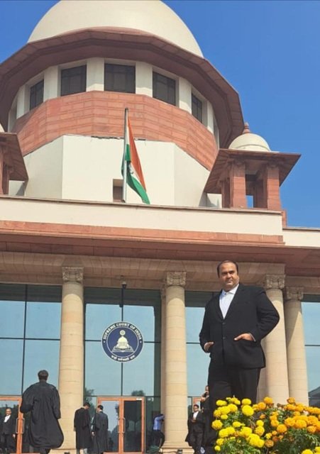 ADV. VIVEK V LODHA